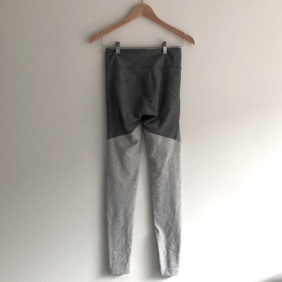 Outdoor Voices Tri-Tone Warmup Legging - Graphite/Ash/Dove, size S - Picture 3 of 4